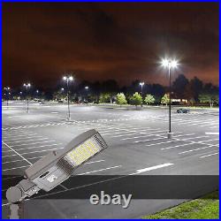 200W LED Parking Lot Light 28000LM Commercial Outdoor Shoebox Street Pole Light