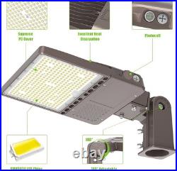 200W LED Parking Lot Light, 30000Lm Commercial Street Light Outdoor Dusk to Dawn