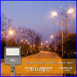 200W LED Parking Lot Light Dusk To Dawn Commercial Shoebox Street Area Light DLC