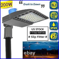 200W LED Parking Lot Light With Photocell 26000LM Outdoor Street Area Light IP65