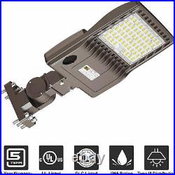 200W LED Parking Lot Light With Photocell Commercial Shoebox Street Area Light