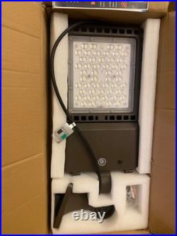 200-300W 39000LM LED Parking Lot Lights Outdoor Shoebox Street Light w Arm Mount