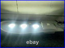 2PCS 16000LM Outdoor LED Street Light 150W IP65 Parking Lot Security Flood Light