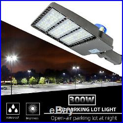 300W LED Shoebox Light Parking Pole Lot Light With Dusk-to-Dawn Photocell Sensor