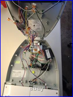 AEL ATB2 80BLEDE10 480-Volt Autobahn LED Roadway / Parking Light