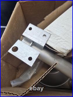 DUSK to DAWN Barn LIGHT 175W 120V Mercury Vapor Lamp VINTAGE Norelco NOS 33850