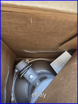 DUSK to DAWN Barn LIGHT 175W 120V Mercury Vapor Lamp VINTAGE Norelco NOS 33850