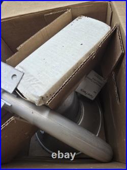 DUSK to DAWN Barn LIGHT 175W 120V Mercury Vapor Lamp VINTAGE Norelco NOS 33850