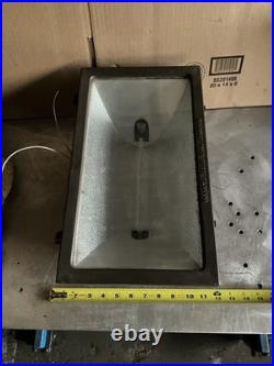 Dayton Lighting Fixtures Model 2V624 Quartz Floodlight NOS