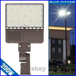 Dusk to Dawn Led Shoebox Street Area Lighting 200W 5000K Parking Lot Flood Light