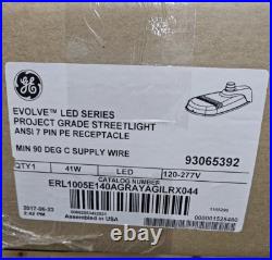 GE Evolve LED Street Light 120volts 5000 lumens ERL1005E140A Gray, New In Box
