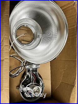 GE Skygard Unit INDUSTRIAL LIGHTING with pole Untested APPEARS NEW