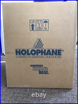 NEW HOLOPHANE SU2BNBTL LUMINAIRE REFRACTOR FIXTURE ASSEMBLY With MOUNTING BRACKET