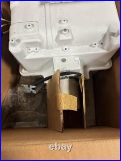 NEW Hubbell BL-A400H8-QSS-SO-WH SUPERBAY