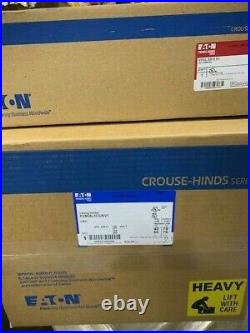 NIB COOPER CROUSE-HINDS PVM25L3C/UNV1 LED HIGH BAY FIXTURE 232W WithTRUNION MNT