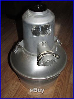 NOS Vintage NORELCO DUSK TO DAWN Security Barn LIGHT 175W120V Mercury Vapor Bulb