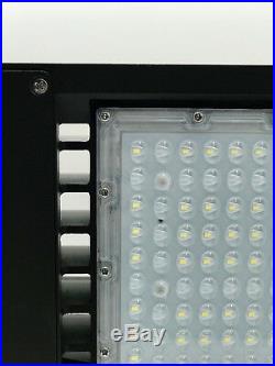 Shoe-box 100w LED Parking Lot Light Fixture UL DLC approved- Yoke Mounting