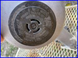 Vintage American Electric Barn Light Dusk To Dawn 175W 120V Mercury Vapor EUC