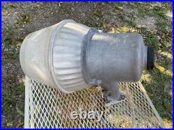 Vintage American Electric Barn Light Dusk To Dawn 175W 120V Mercury Vapor EUC